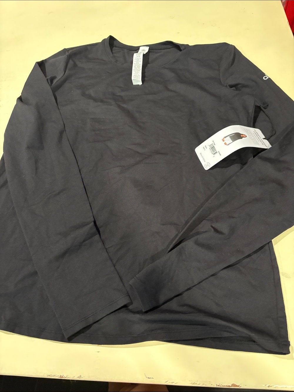 ALO Yoga Long Sleeve Crew Top - Black NWT